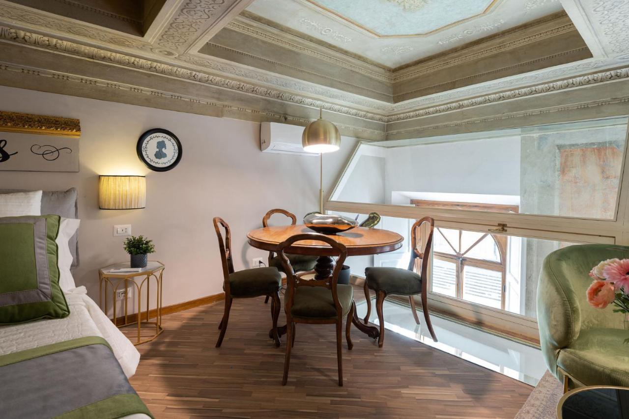 - Piazza San Lorenzo Appartement *